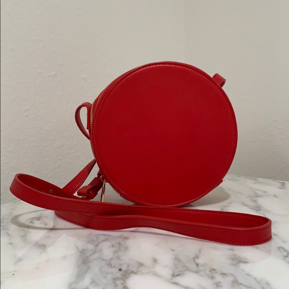 ✨ Forever 21 Red Circle Crossbody Bag ✨